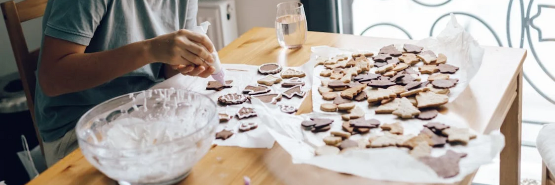 How to Use Wax Paper Creative Through The House