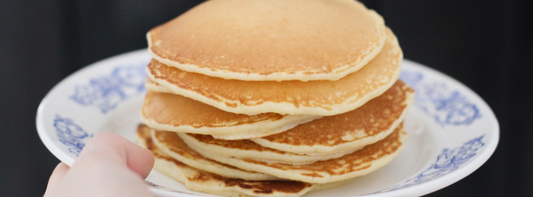 Recipe and Useful Tips to Make Fluffy Pancakes