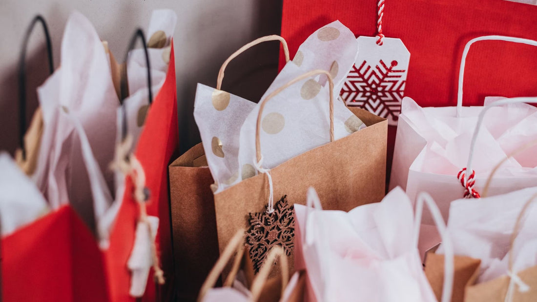 Paper Shopping Bags by Material and Use: A Guide for Businesses