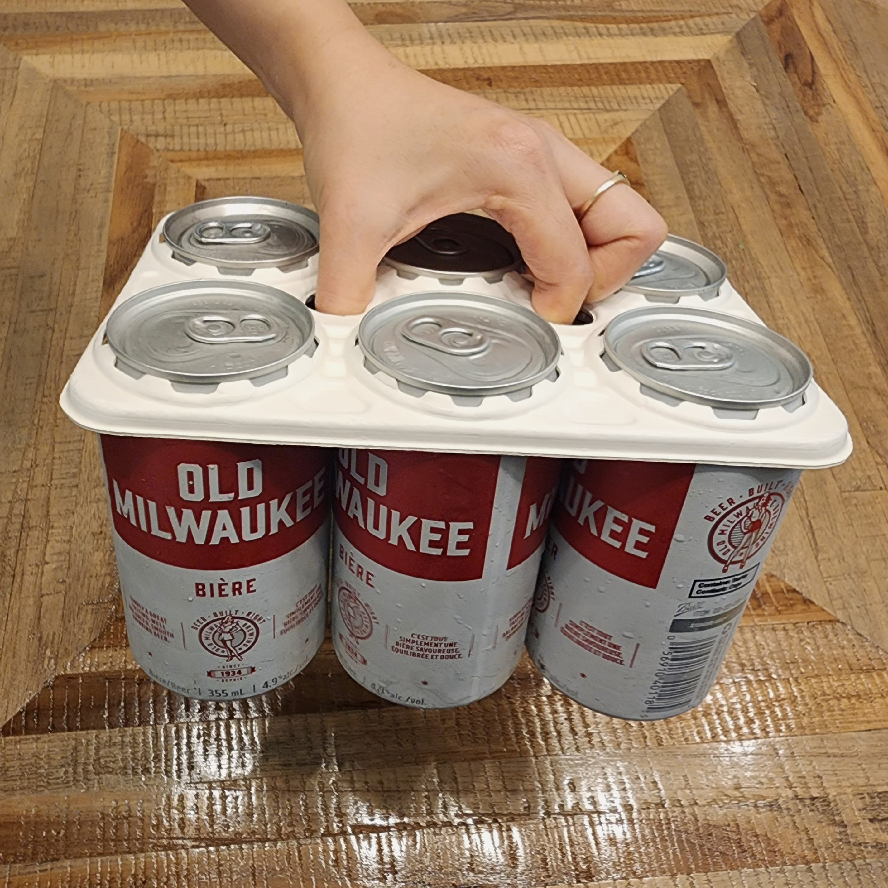 Plastic 6 pack rings for beer cans | Pak-it Products | 1.800.447.2548